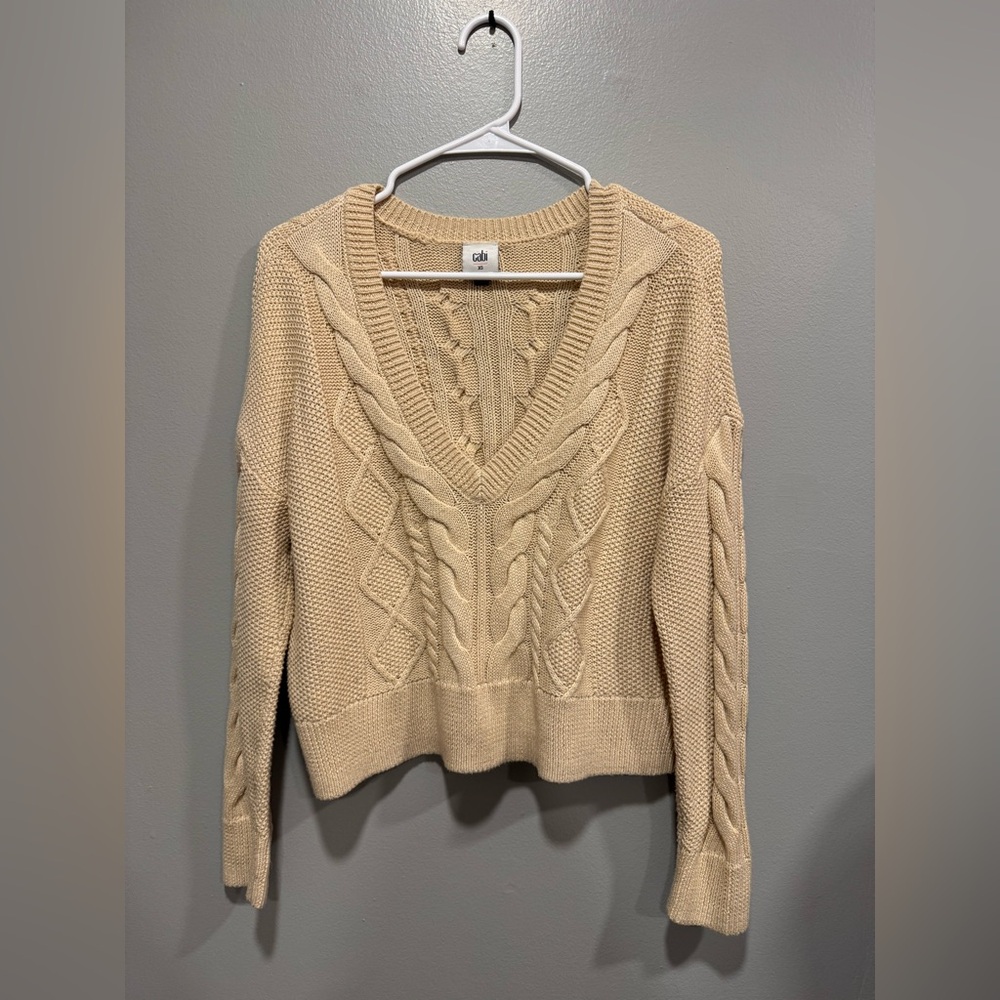 Cabi Cropped Cable Knit Pullover Boxy Fit V Neck Sweater in Cream Size XS